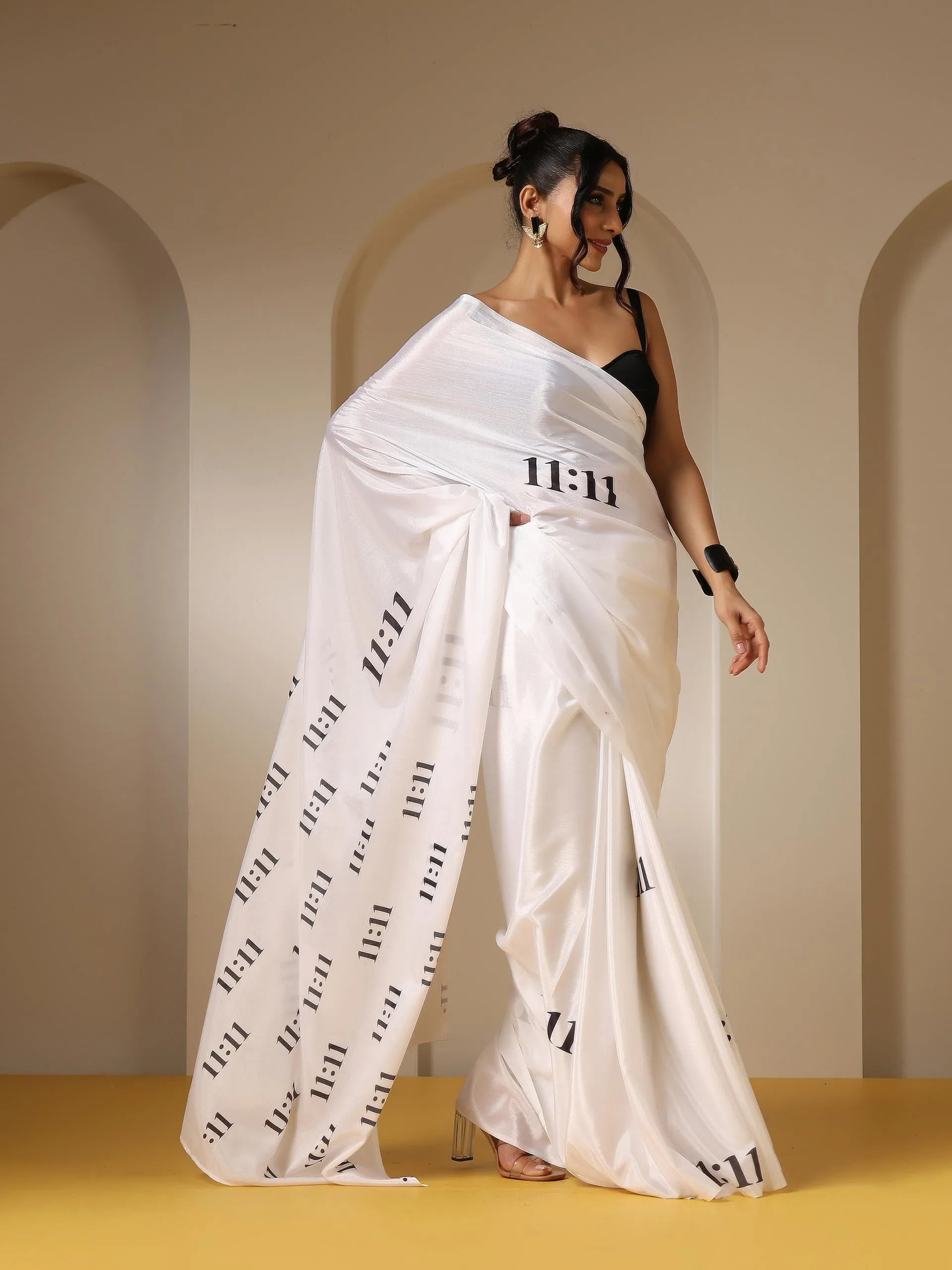 11:11 Printed White Saree with Blouse Fabric