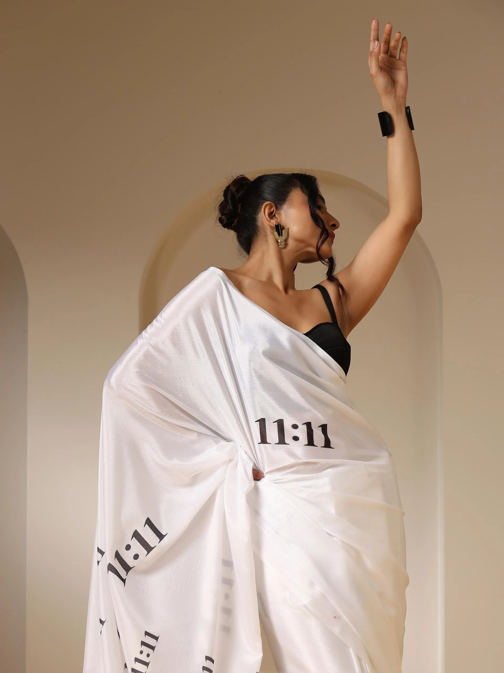 11:11 Printed White Saree with Blouse Fabric
