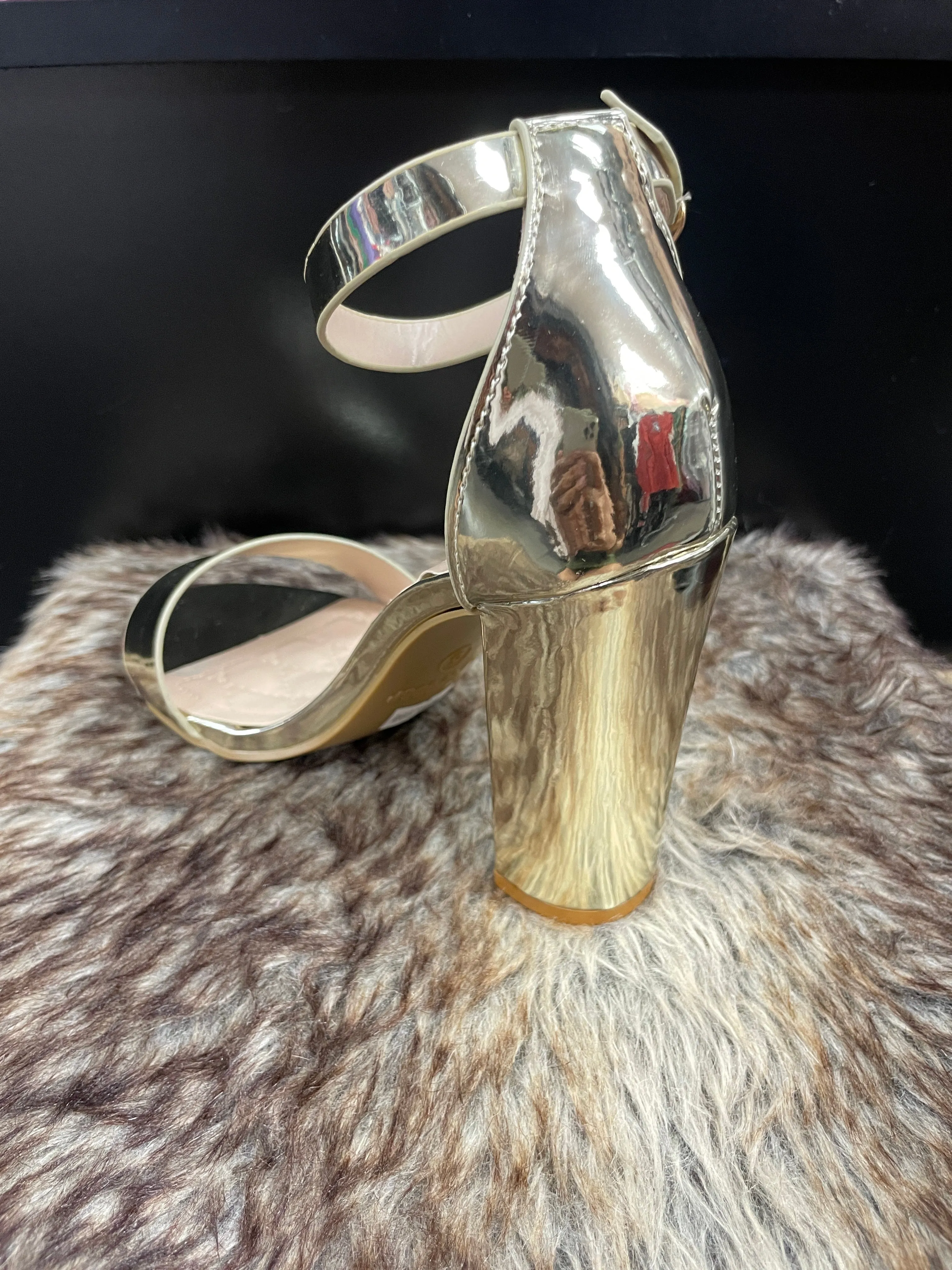 Amber Gold Metallic Hells