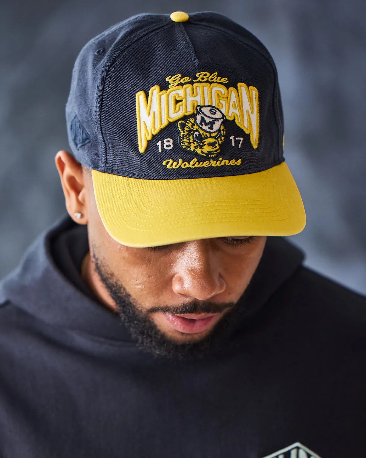 AUBURN TIGERS VINTAGE CHARLTON TWO TONE '47 HITCH RELAXED FIT