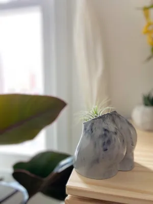 Body Vase