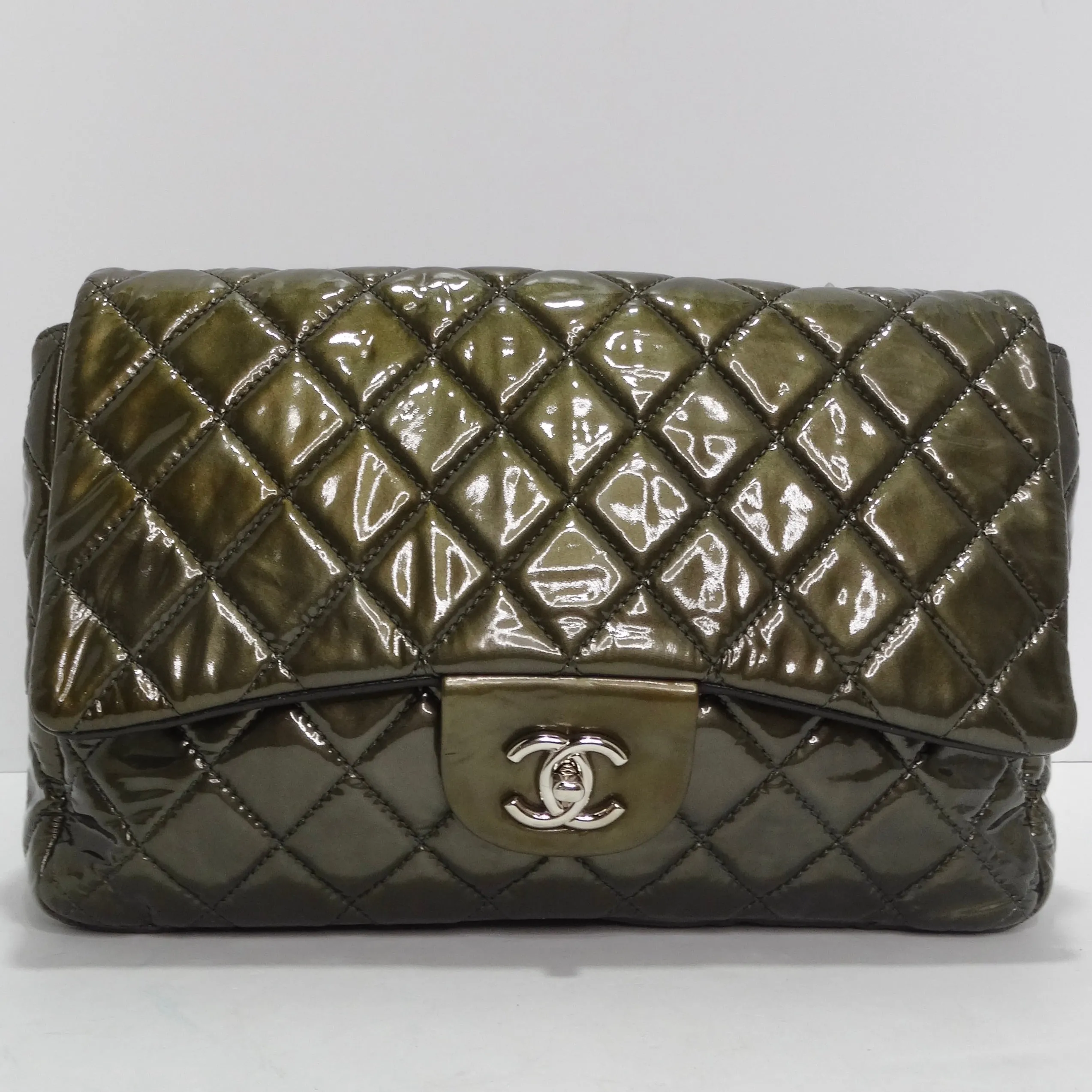 Chanel 2008-2009 Metallic Patent Quilted Jumbo Single Flap Green