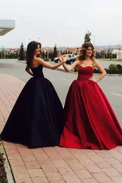 Chic Ball Gown Sweetheart Floor Length Sleeveless Long Satin Prom Dress/Evening Dress  OHC133