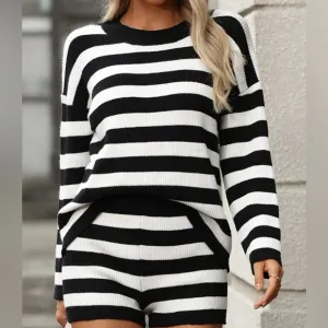 Comfy Round Neck Striped loungewear- black