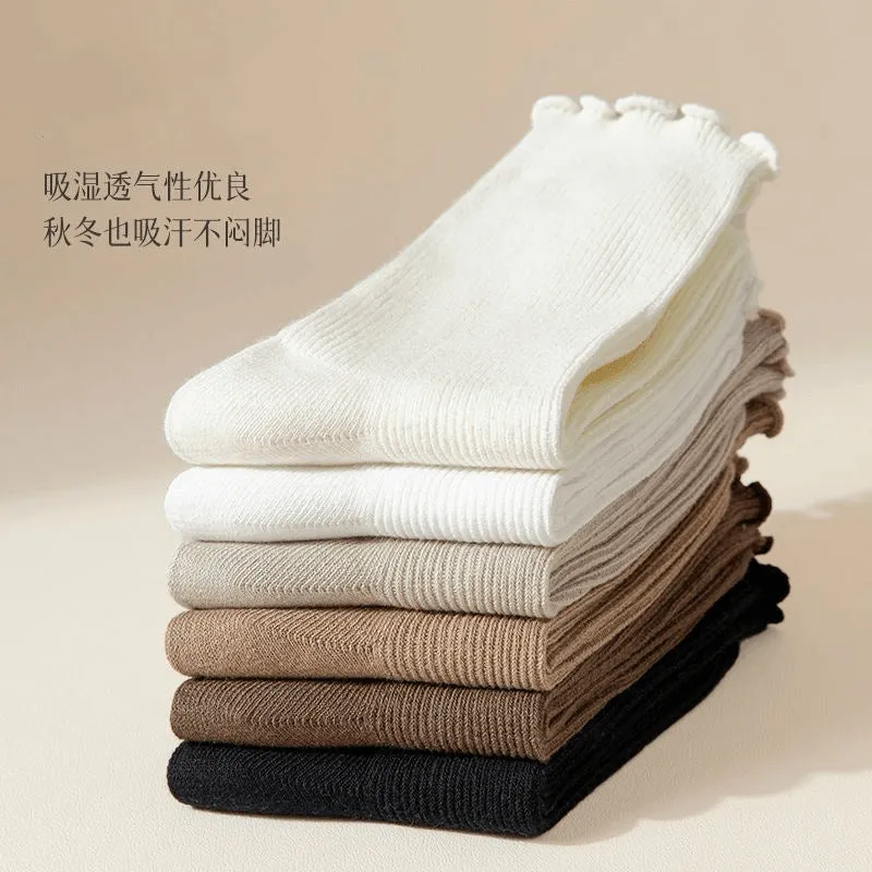 Cozy & Stylish – Japanese-Inspired Lace Socks!