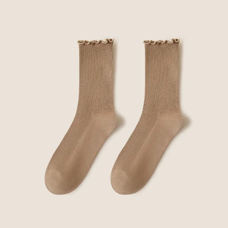Cozy & Stylish – Japanese-Inspired Lace Socks!