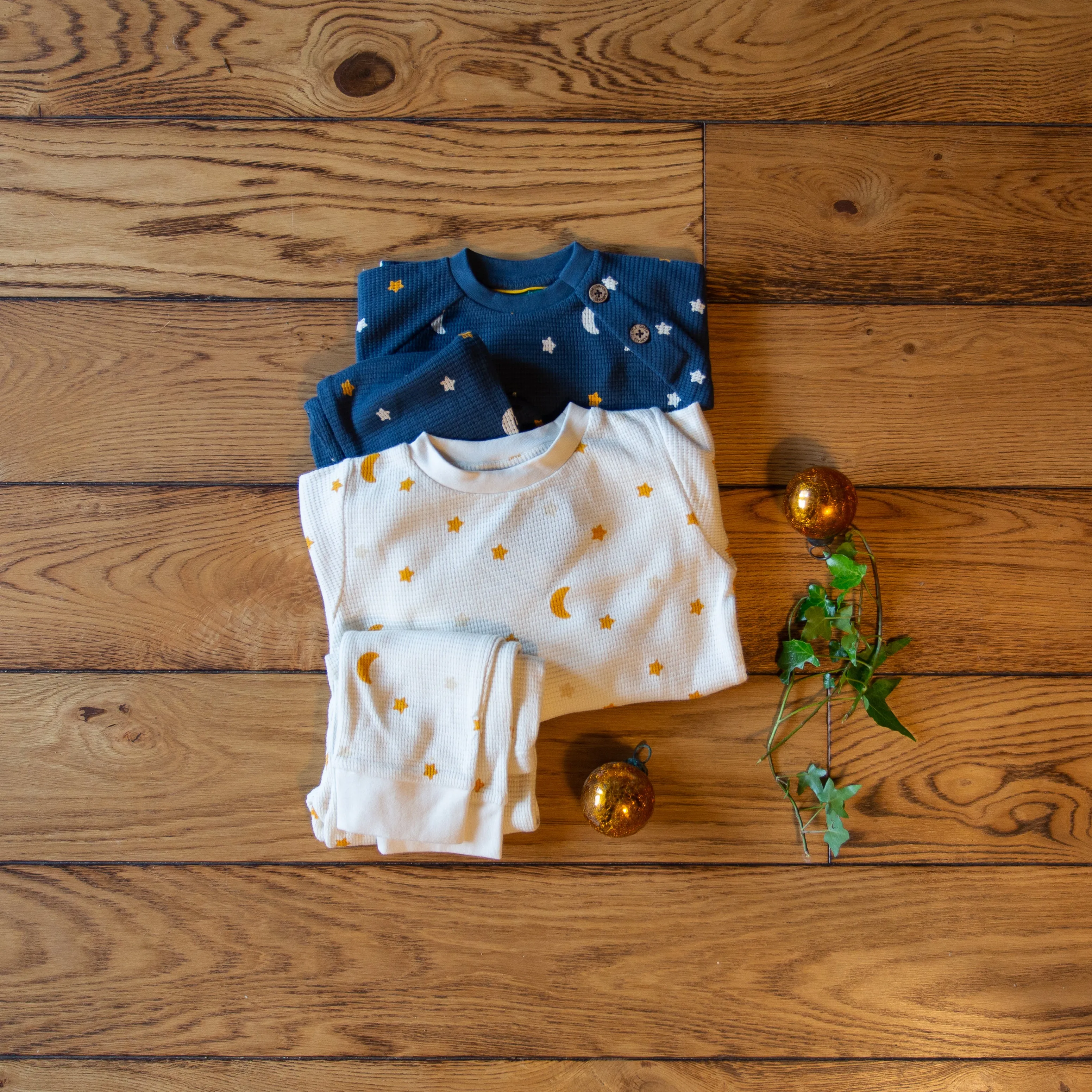 Cream Waffle Stars Long Sleeve Button Raglan T-Shirt