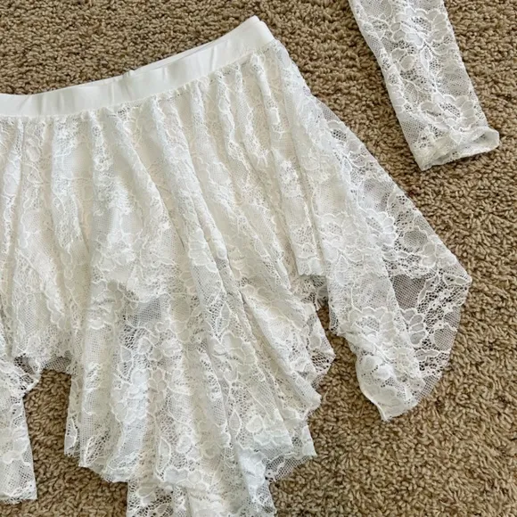 Dance Costume White Lace Crop Top Handkerchief Skirt Booty Shorts Medium