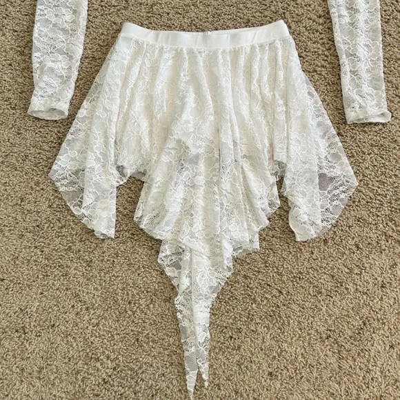 Dance Costume White Lace Crop Top Handkerchief Skirt Booty Shorts Medium