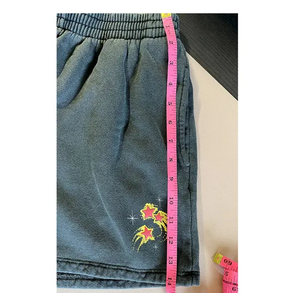 Daydreamer 3 Shooting Stars Double Platinum Boyfriend Sweat Shorts  XS