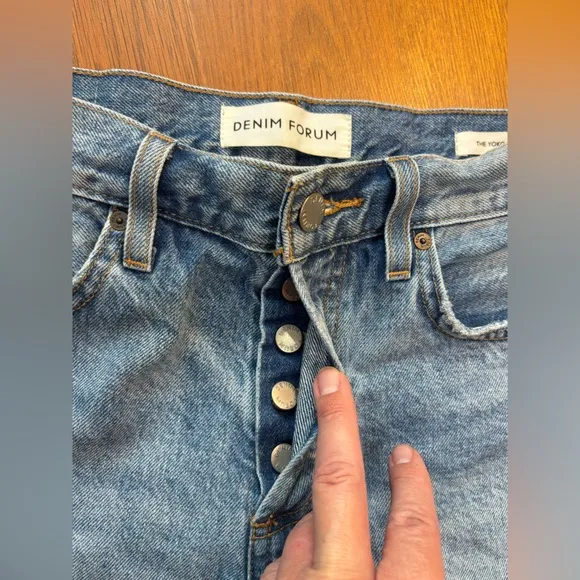 DENIM FORUM Yoko Short ARITZIA Button Fly Vintage Booty Blue Jean Cut Off Raw 26