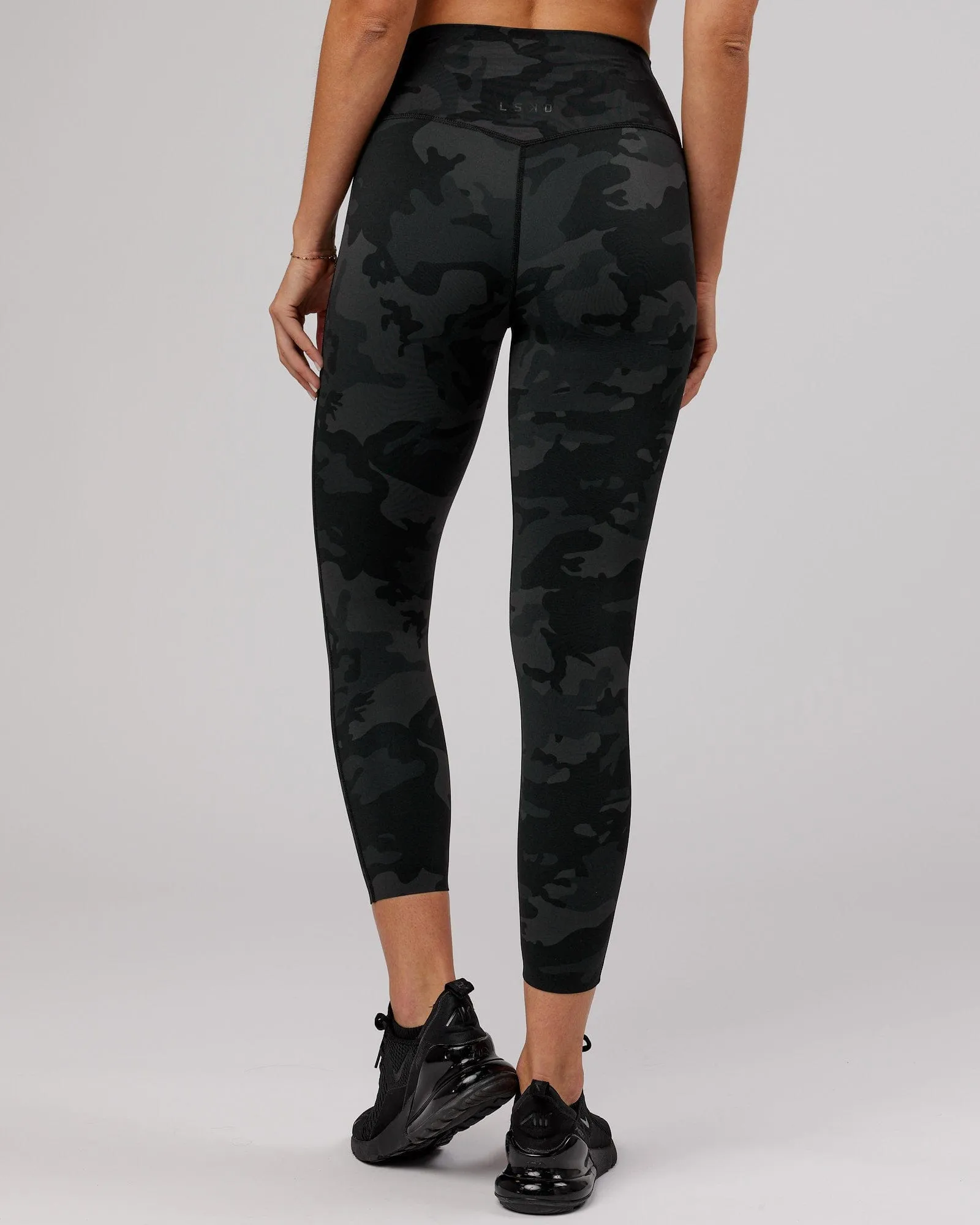 Elixir 7/8 Length Tights - Black Camo