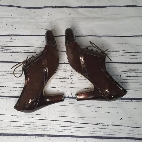 Enzo Angiolini &quot;Aeemelle&quot; Lace Up Dark Brown Suede Heels Size 10M