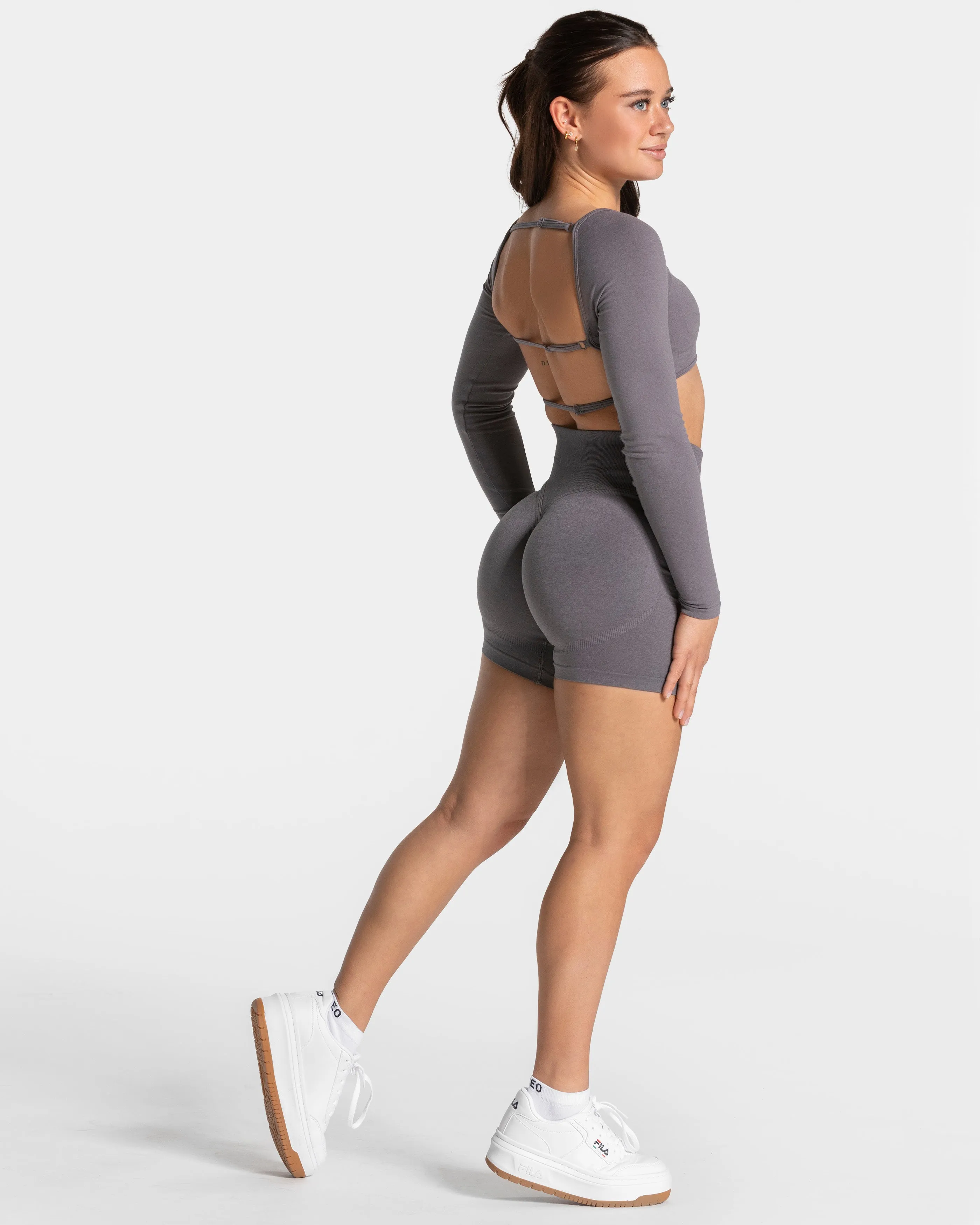 Femme Sculpt Scrunch Short "Graphit"