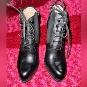 FRENCH CONNECTION Stiletto Platform Black Leather Booties Women’s Size 10 (40)