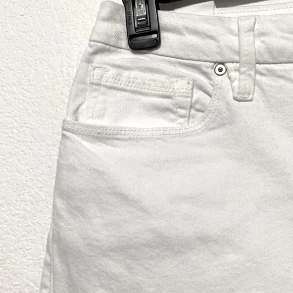 Good American NEW Good Icon Shorts White 001 Shorts Size 6