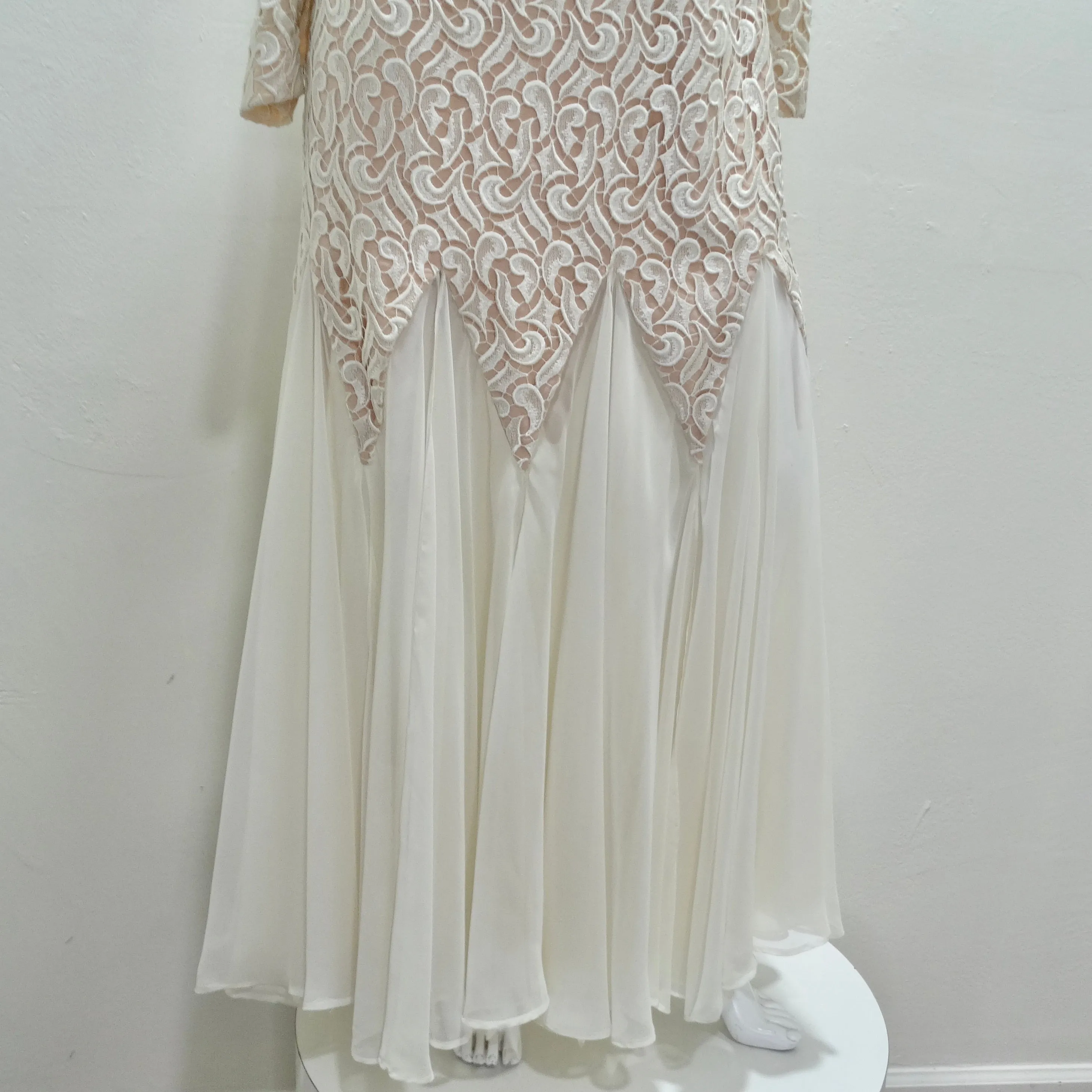 I Magnin Travilla 1980s White Lace Mermaid Bridal Dress
