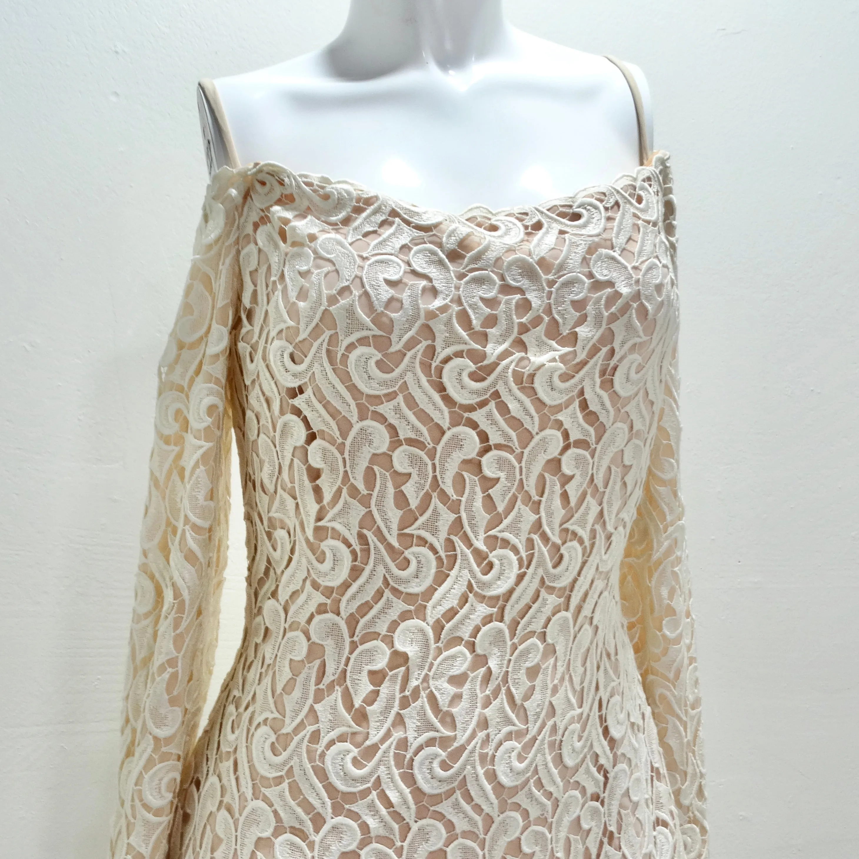 I Magnin Travilla 1980s White Lace Mermaid Bridal Dress