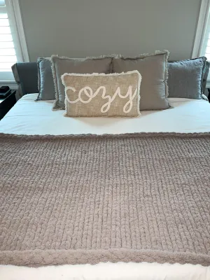 Latte Cozy Throw
