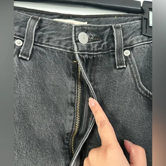 Levi's Premium High Loose Shorts Legit Black Size 30