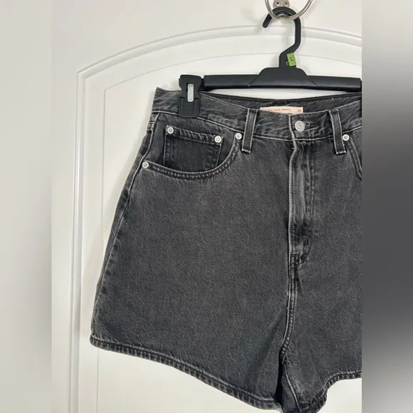 Levi's Premium High Loose Shorts Legit Black Size 30