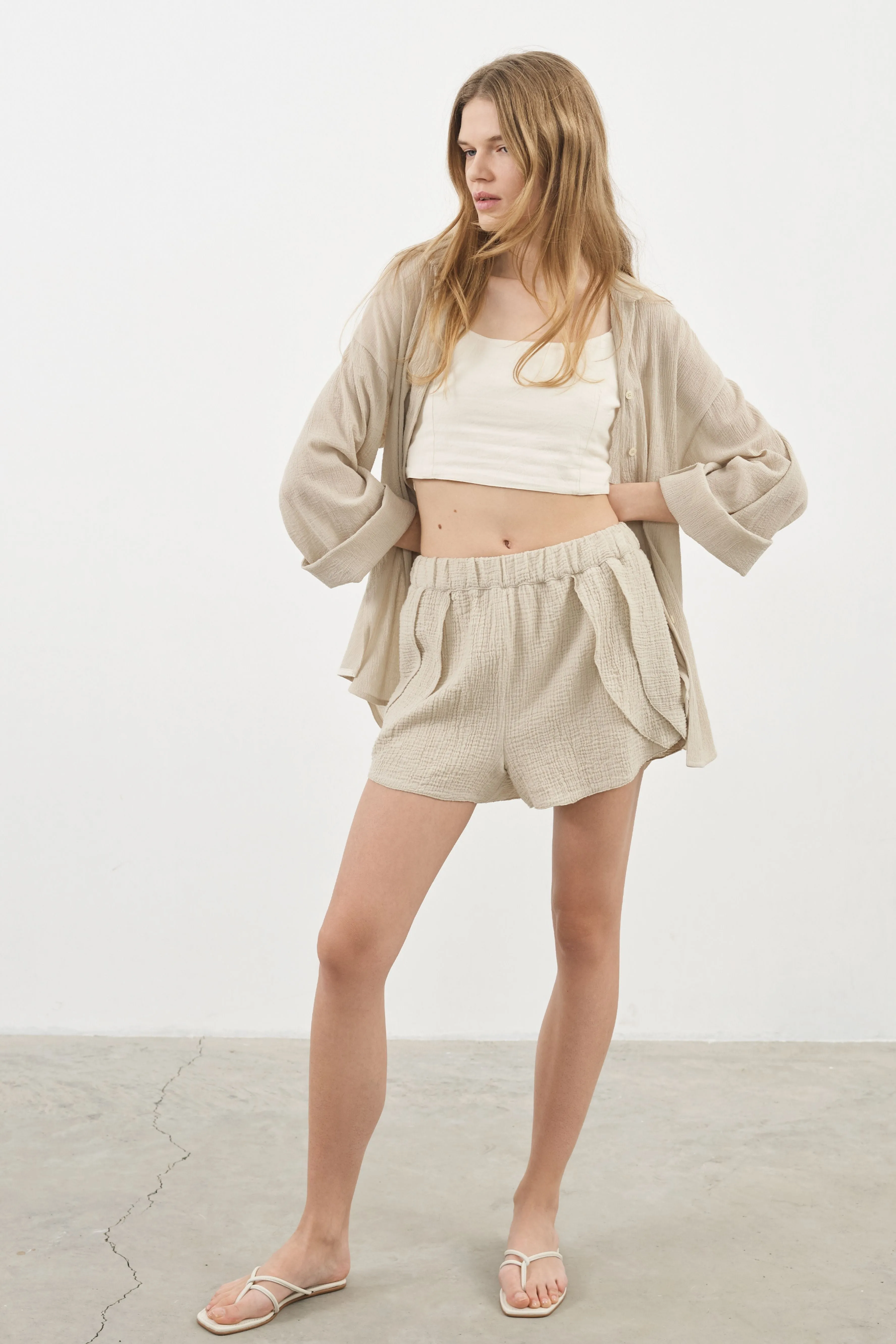 Mia Short - Oatmeal