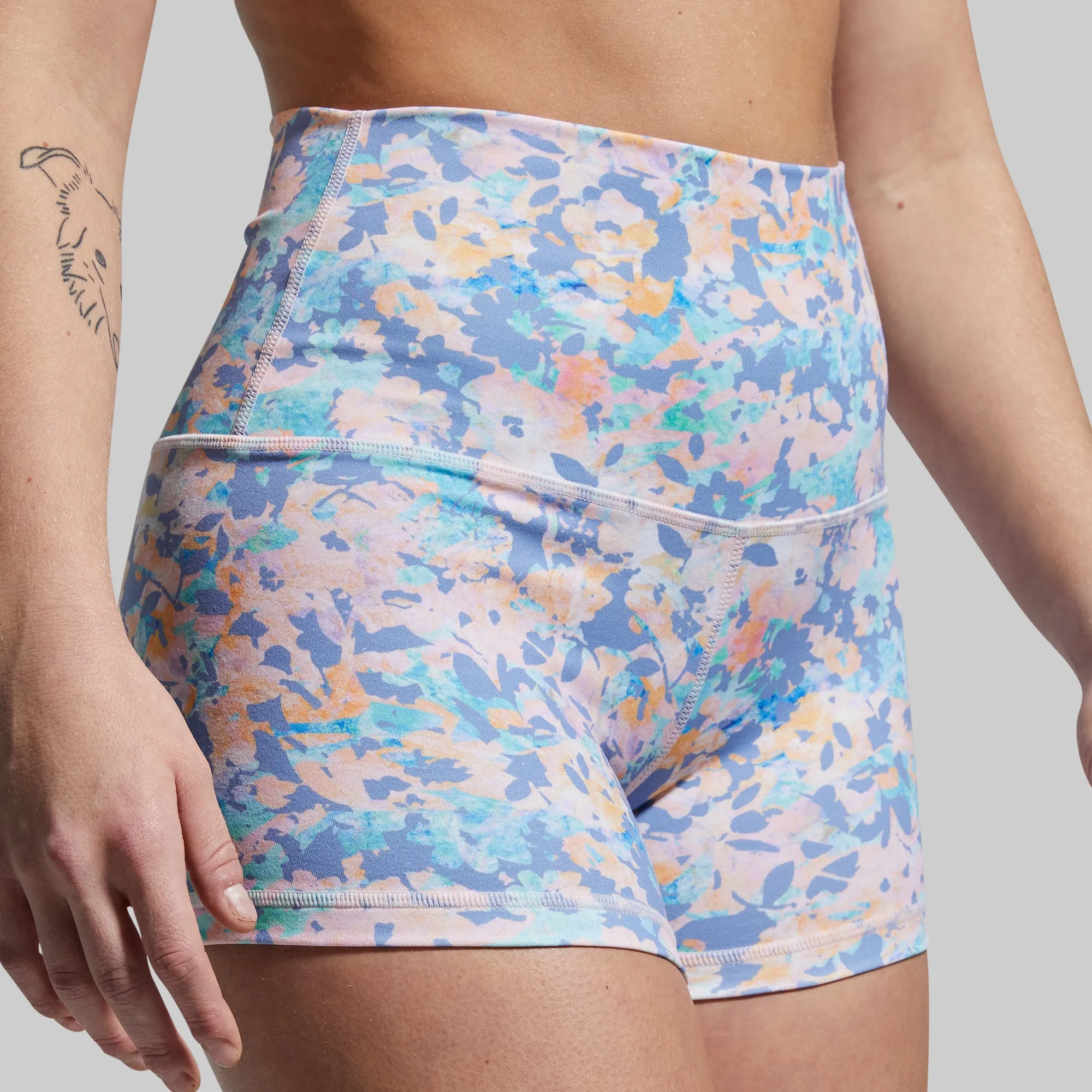 New Heights Booty Short (Vibrant Bloom)