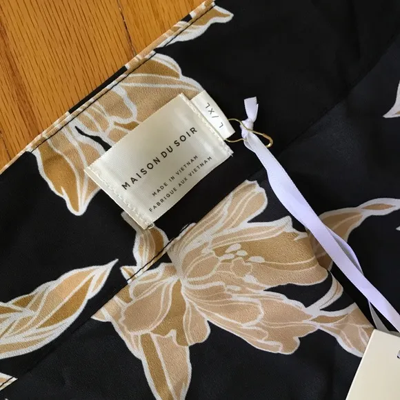 NWT Maison du Soir Floral Robe ($150) Host Pick!