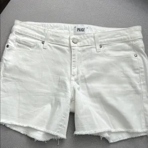 Paige Jimmy Jimmy Short