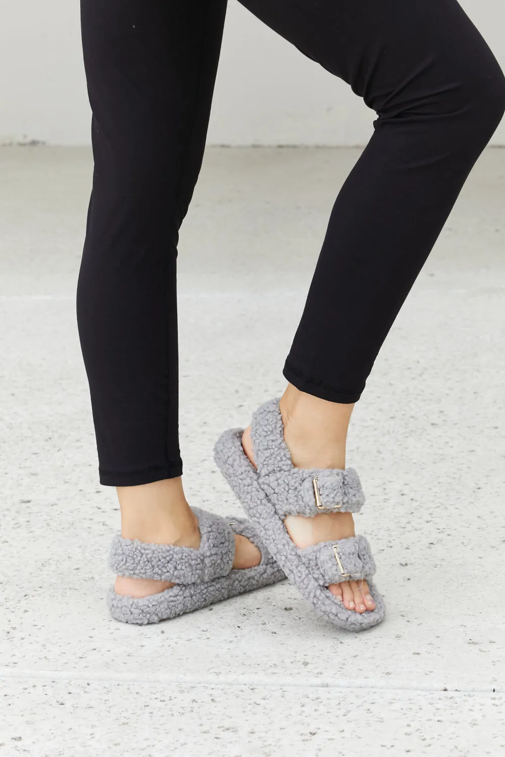 Qupid Cozy Atmosphere Faux Fur Buckled Sandals in Grey
