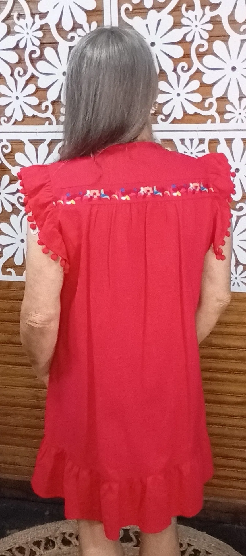Red Sleevless Embroidery Dress