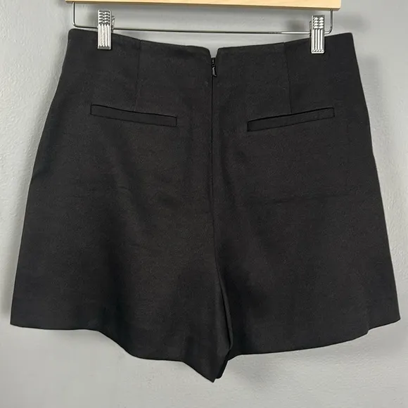 Reiss AURORA PLEATED FRONT TAILORED SHORTS IN BLACK size US 6