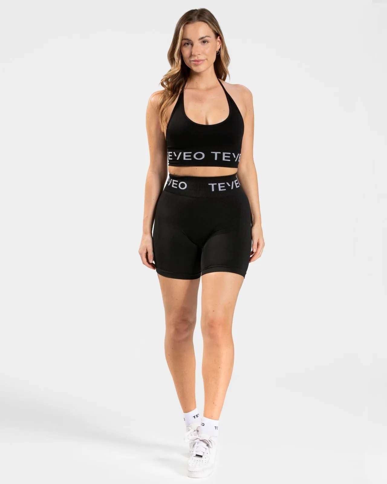 Signature Scrunch Short "Schwarz"