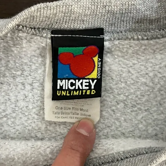 Vintage Mickey Unlimited sweatshirt