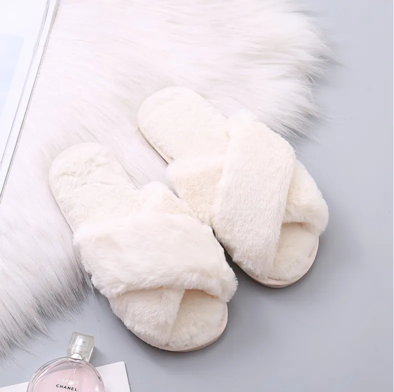 Winter Women Home Slippers with Faux Fur Fashion Warm Shoes Woman Slip on Flats Female Slides Black Pink Plus Size