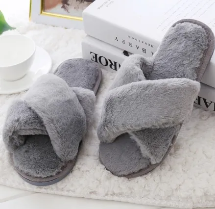 Winter Women Home Slippers with Faux Fur Fashion Warm Shoes Woman Slip on Flats Female Slides Black Pink Plus Size